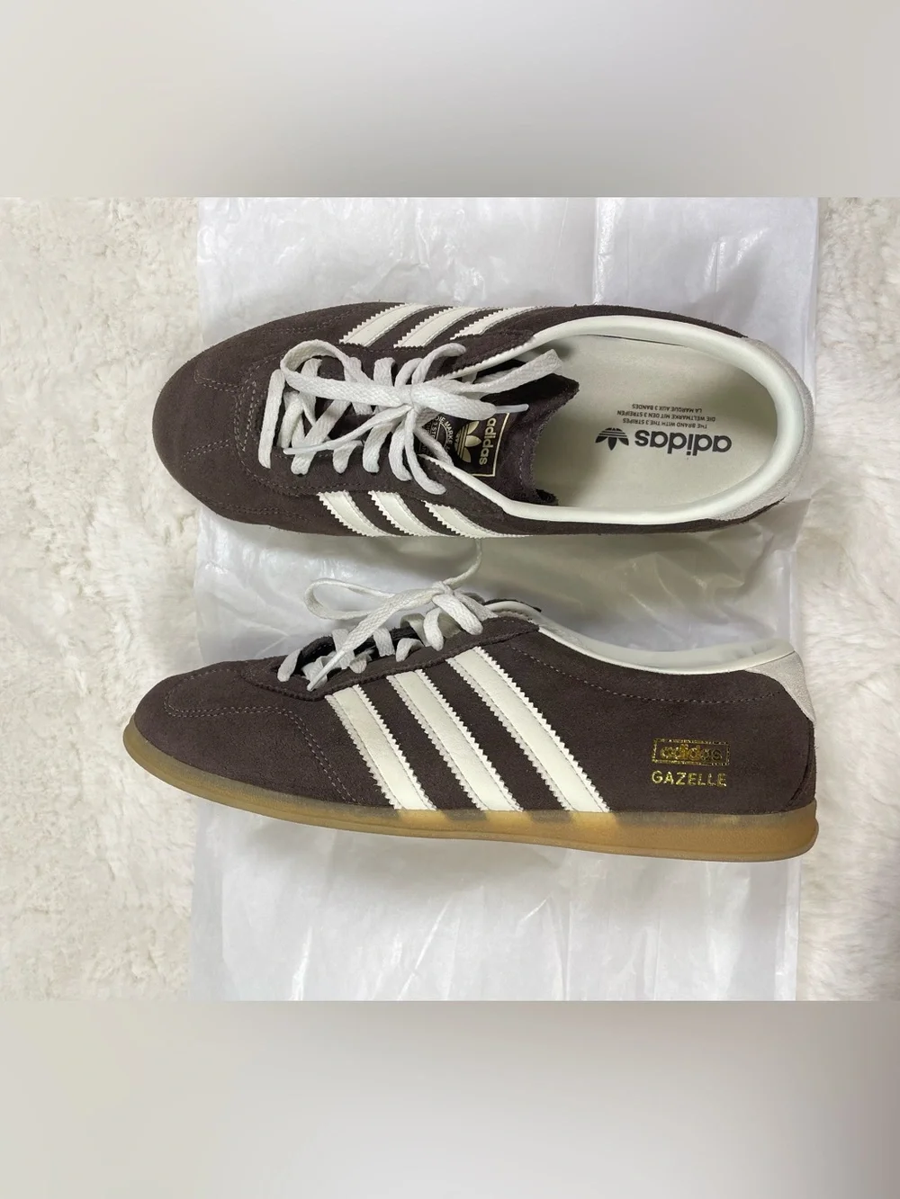 adidas Gazelle Women’s Brown Suede Sneakers with White Stripes, Size 7